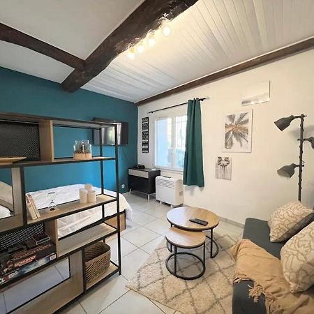 Le Viala, Studio Dans Le Centre Historique De Hyères Extérieur photo